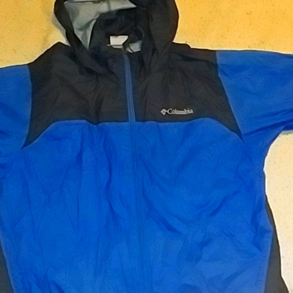 Columbia wind braker